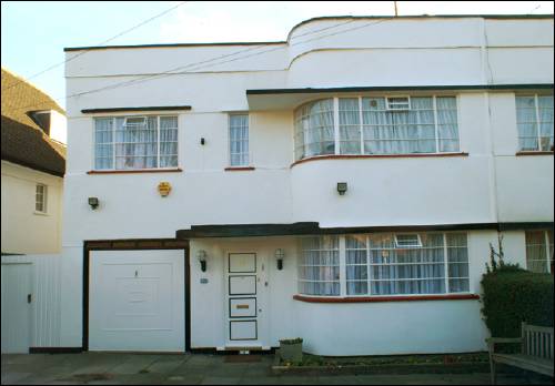 22  Vivian Way